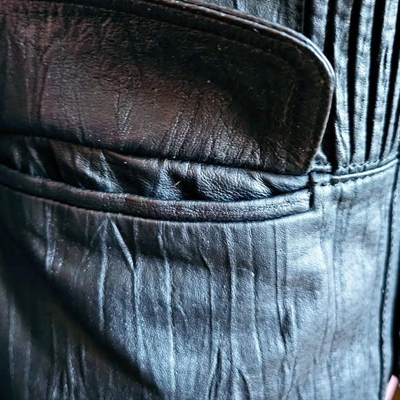 Danier Black Leather Bomber Jacket. Moto Jacket. - Picture 5 of 14